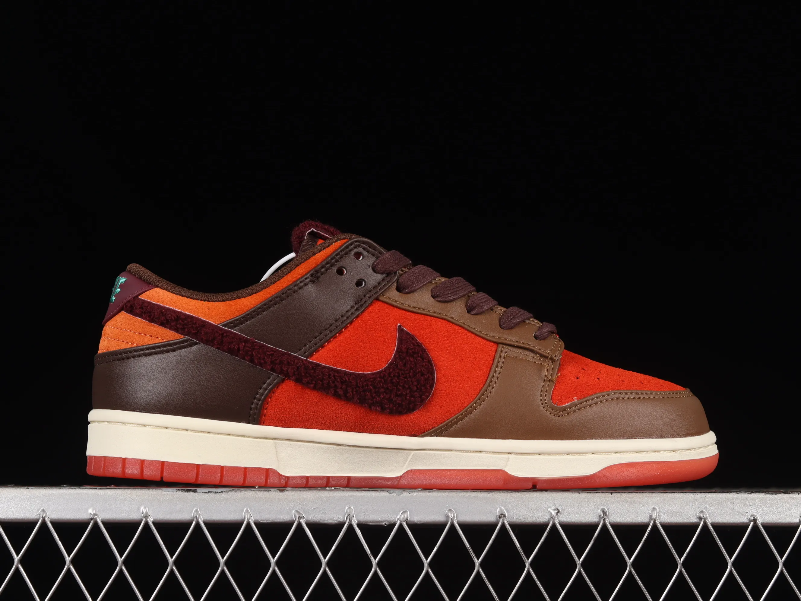 All Categories Nk SB Dunk Series Nk SB Dunk Low Low-top sneakers Cost-effective version Nk Dunk Low "Year of the Rabbit" Year of the Rabbit limited edition Rabbit theme SB low-top sports and leisure sneakers FD4203-661